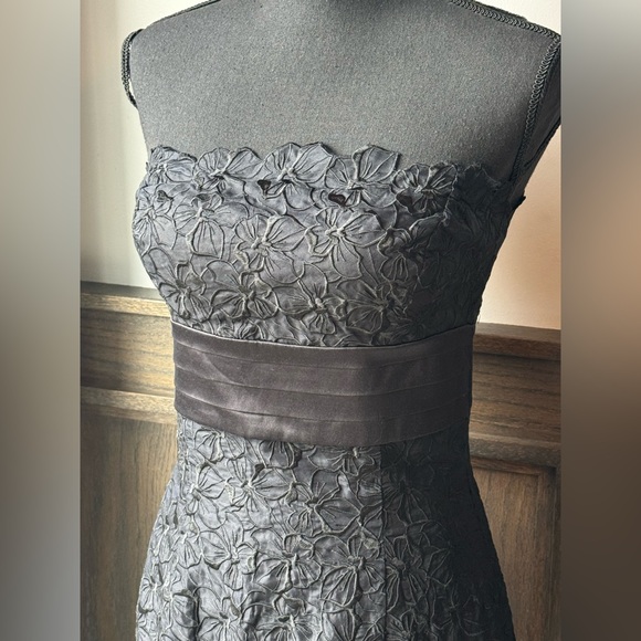 Jessica Simpson silk floral embroidered black whimsigoth dress size 4 - Picture 2 of 9